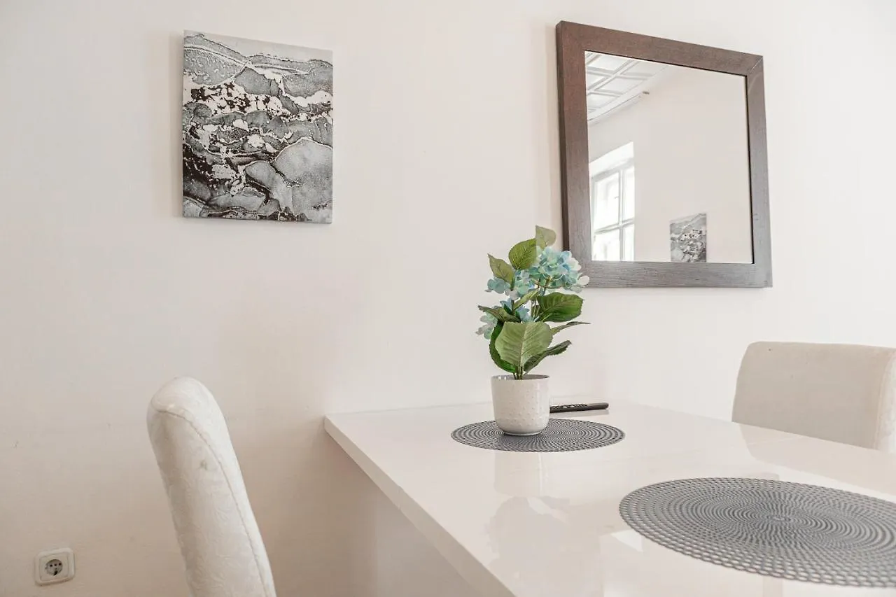 Central Belvedere 3Br Shared Apartment - 12 Min From City Center Βιέννη