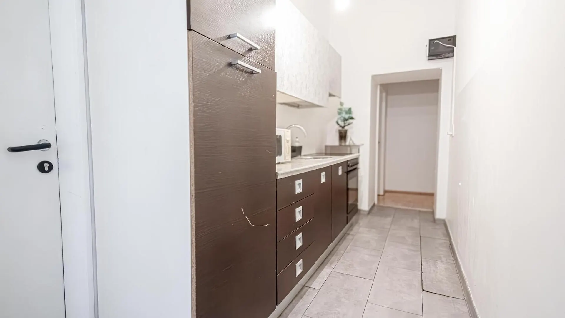 Central Belvedere 3Br Shared Apartment - 12 Min From City Center Vienna Austria