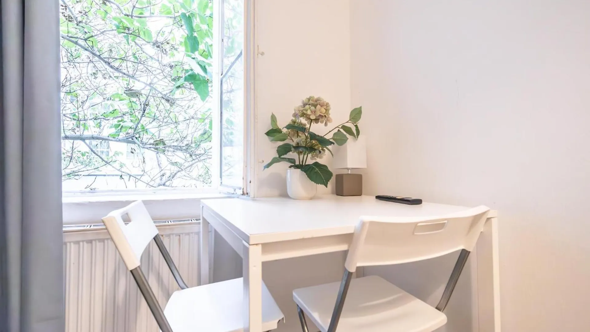 Central Belvedere 3Br Shared Apartment - 12 Min From City Center Vienna